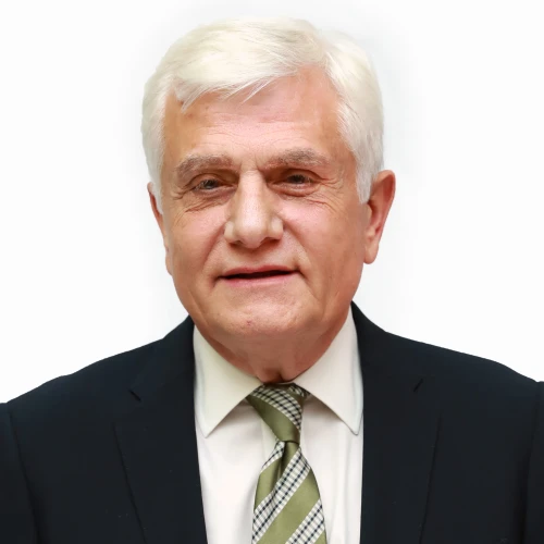 Agah Ruşen ÇETİN - Başkan Vekili, İcra Kurulu Üyesi, Futbol Gelişim Direktörlüğü, Akademi ve Altyapı
