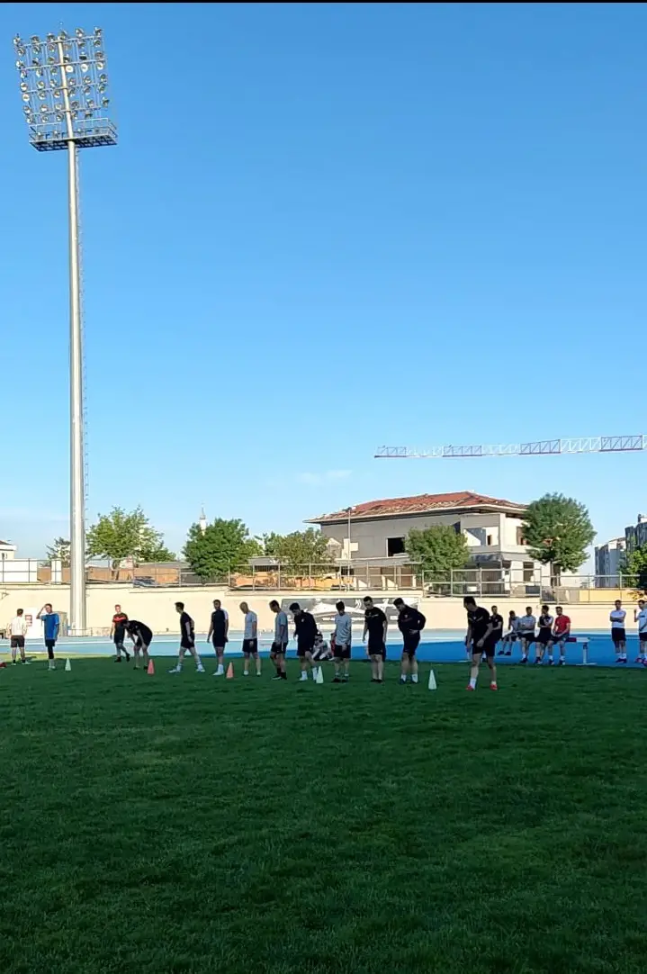 Bu atletik test, hakemlerimizin fiziksel yeteneklerini değerlendirmek ve kendilerini geliştirmelerine yardımcı olmak amacıyla düzenlenmiştir.